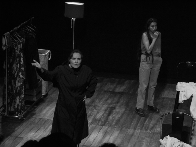 Indagar, discutir y abrazar controversias