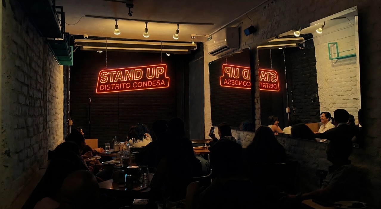 Stand up Distrito Condesa