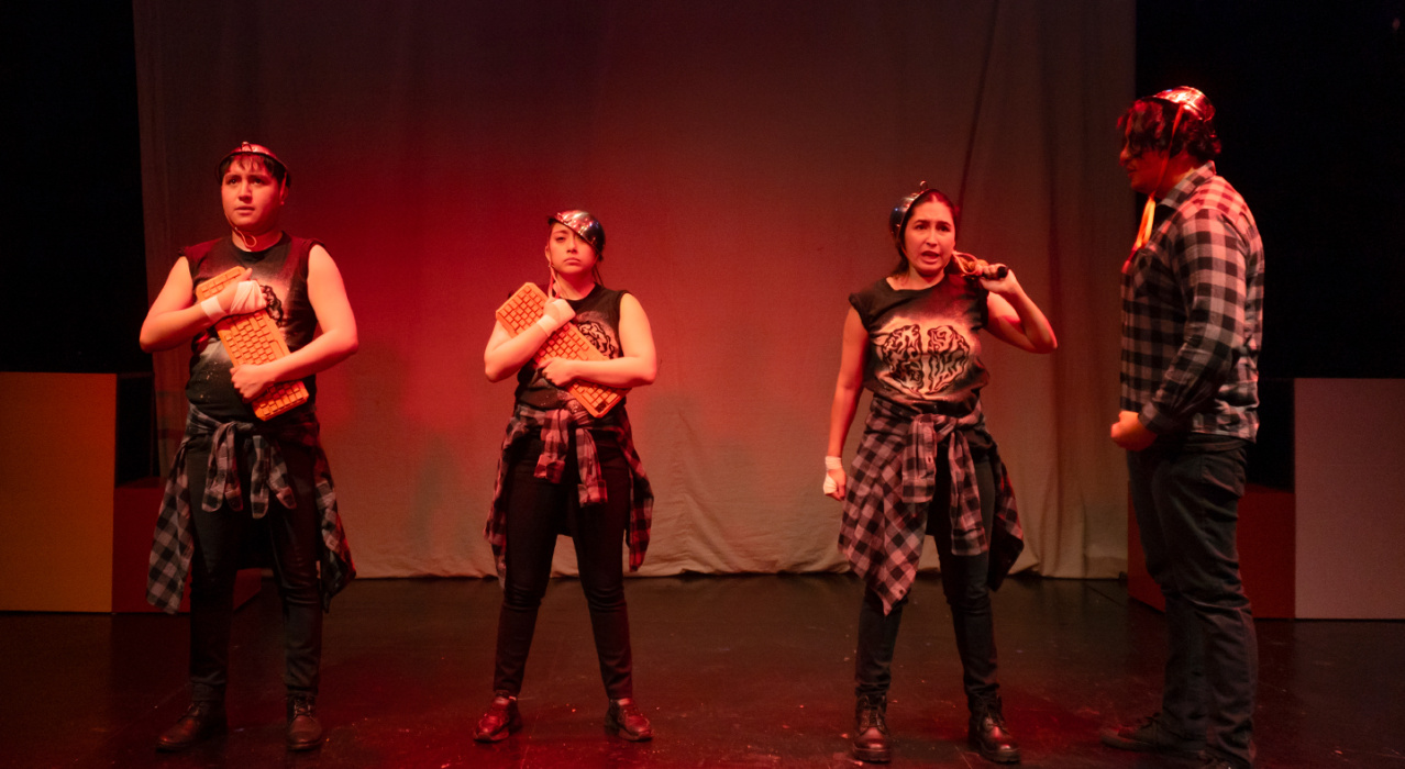 UNTITLED PLAY: Fragmentos de una crisis (o “escribí una ‘obra de teatro’, pero estaba muy triste como para ponerle nombre»)